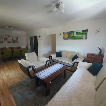 Апартаменты Apartman Jaca Ливно Экстерьер фото