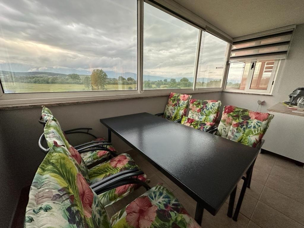 Апартаменты Apartman Jaca Ливно Экстерьер фото